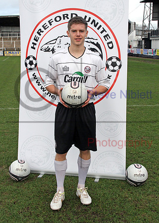 U18013Tom John