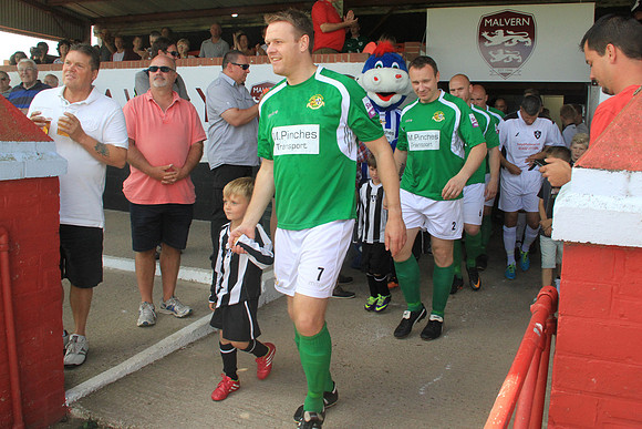 HUSTv Worcs008